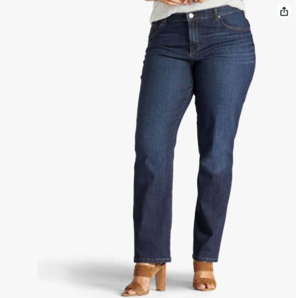 Lee Women's Plus Size Relaxed Fit Straight Leg Jean - Size 22WL